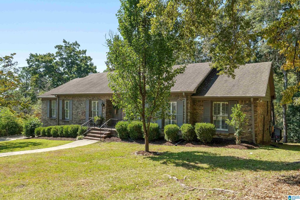 2658 SWISS LANE, Hoover, AL 35226