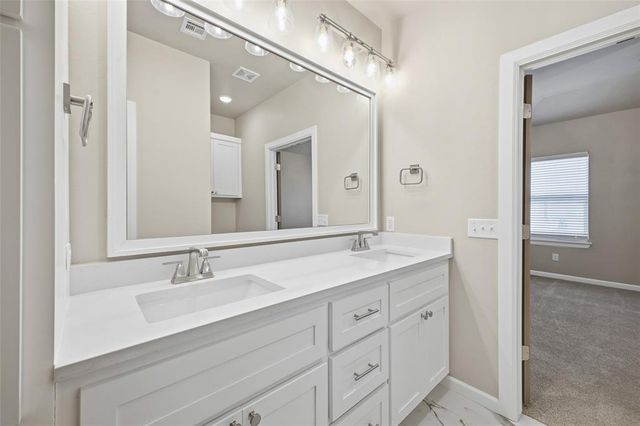 1300 Colonial Avenue, Tuttle, OK 73089