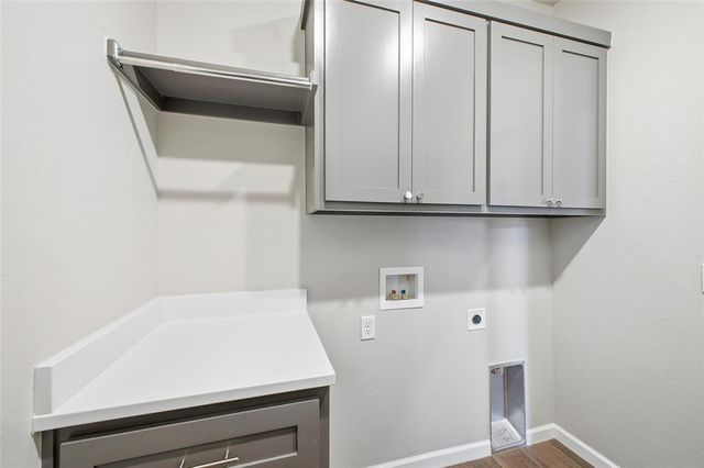 1300 Colonial Avenue, Tuttle, OK 73089