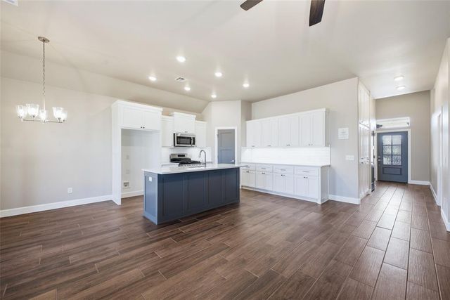 1300 Colonial Avenue, Tuttle, OK 73089