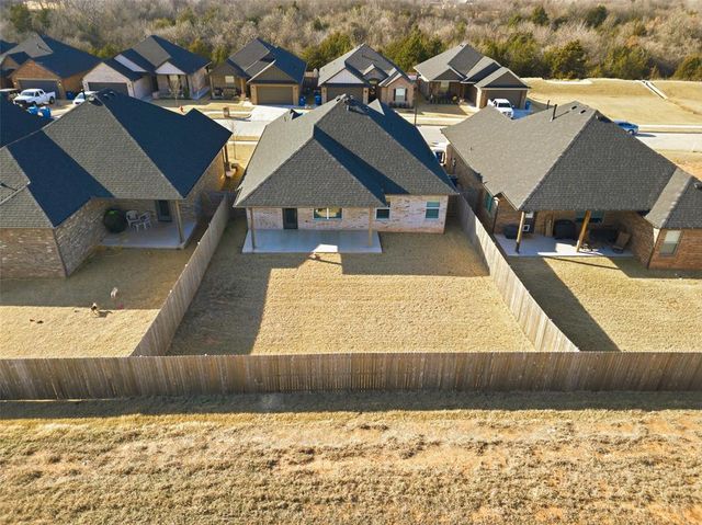 1300 Colonial Avenue, Tuttle, OK 73089