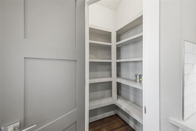 1300 Colonial Avenue, Tuttle, OK 73089