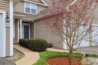 19 Evening Star Lane, Bedford, NH 03110