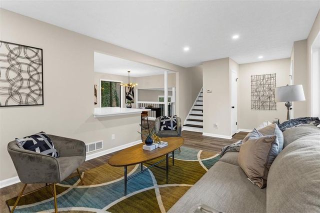 480 PINEBURR Lane, Stone Mountain, GA 30087