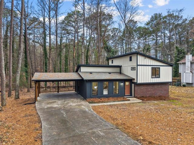 480 PINEBURR Lane, Stone Mountain, GA 30087
