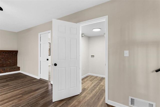 480 PINEBURR Lane, Stone Mountain, GA 30087