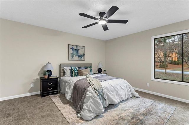 480 PINEBURR Lane, Stone Mountain, GA 30087