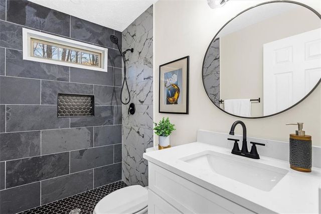 480 PINEBURR Lane, Stone Mountain, GA 30087