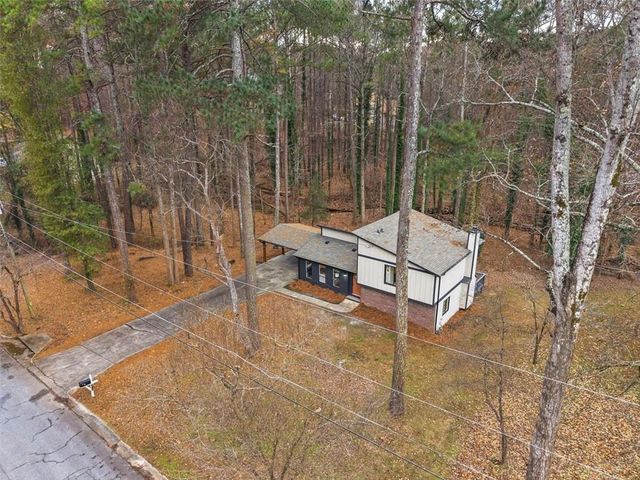 480 PINEBURR Lane, Stone Mountain, GA 30087