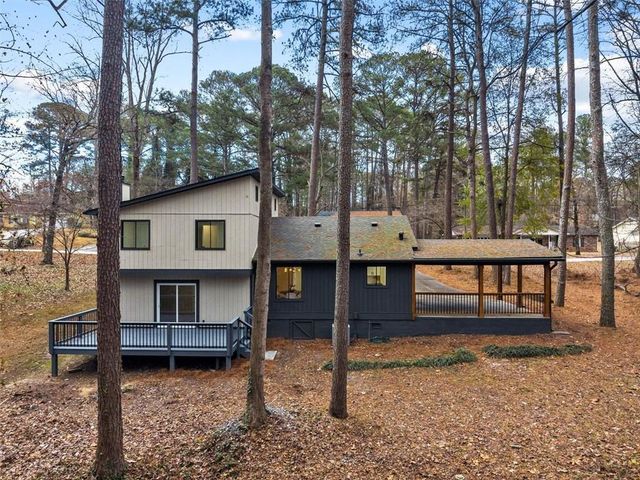 480 PINEBURR Lane, Stone Mountain, GA 30087