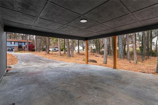 480 PINEBURR Lane, Stone Mountain, GA 30087