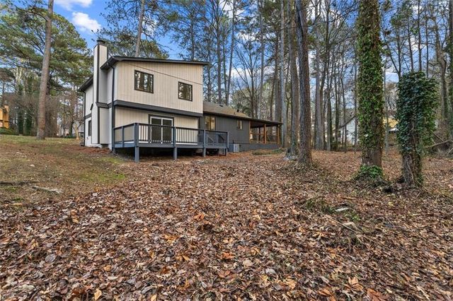 480 PINEBURR Lane, Stone Mountain, GA 30087