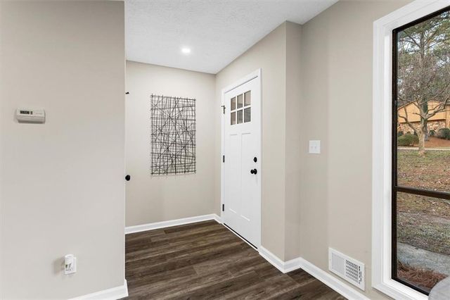 480 PINEBURR Lane, Stone Mountain, GA 30087