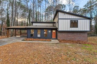480 PINEBURR Lane, Stone Mountain, GA 30087