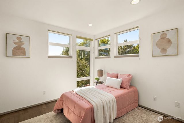 2450 NW 61st Street, Seattle, WA 98107