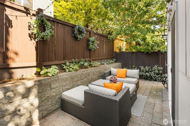 2450 NW 61st Street, Seattle, WA 98107