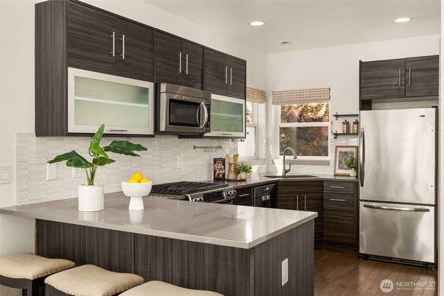 2450 NW 61st Street, Seattle, WA 98107