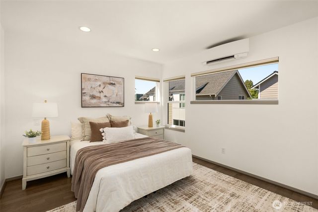 2450 NW 61st Street, Seattle, WA 98107