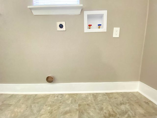 112 Galloway Circle, Jacksonville, AR 72076
