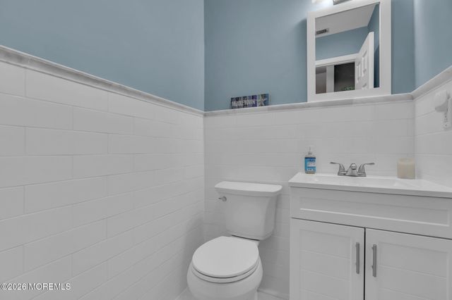 2102 Buckingham Circle, Middletown, NJ 07748