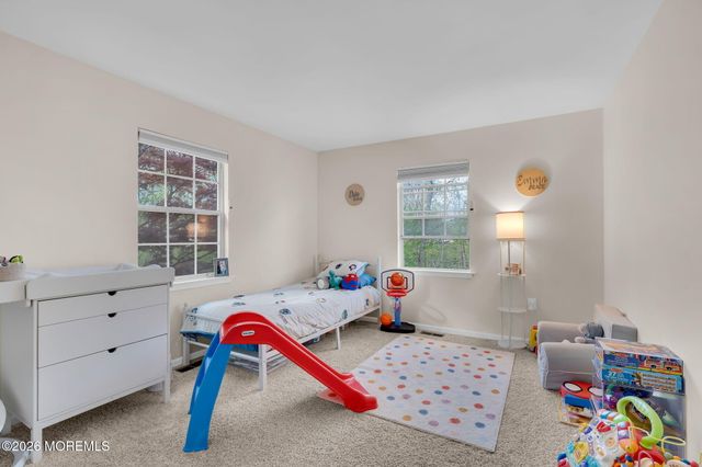 2102 Buckingham Circle, Middletown, NJ 07748