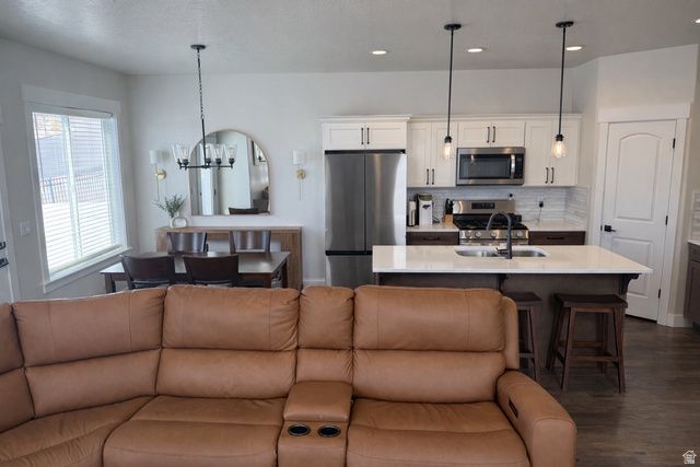 1521 W TRUSS DR, Bluffdale, UT 84065