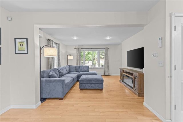 113 Hillside Lane, Fletcher, VT 05448