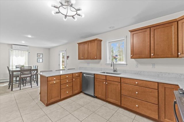 113 Hillside Lane, Fletcher, VT 05448