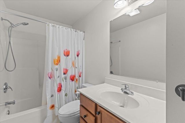 113 Hillside Lane, Fletcher, VT 05448