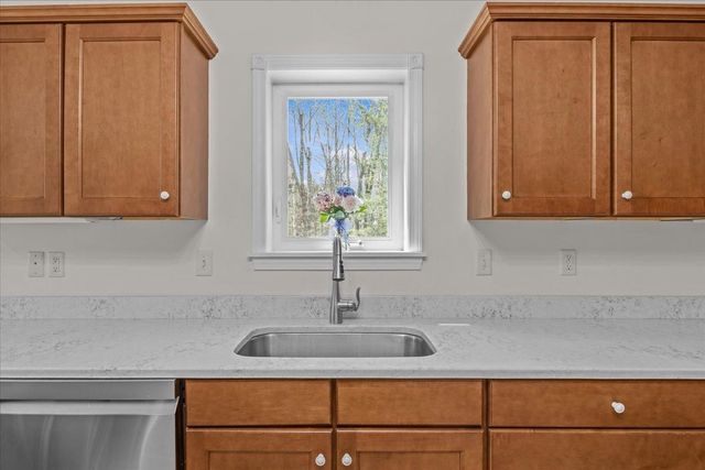 113 Hillside Lane, Fletcher, VT 05448