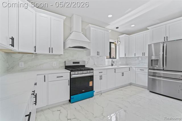 3811 Alice Street, Dearborn, MI 48124