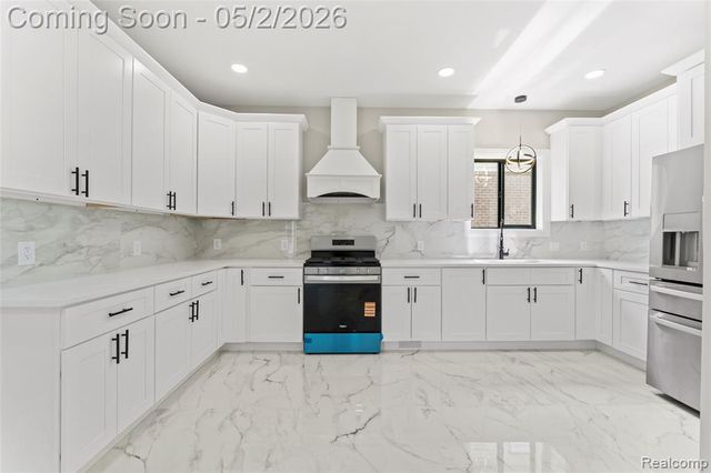 3811 Alice Street, Dearborn, MI 48124