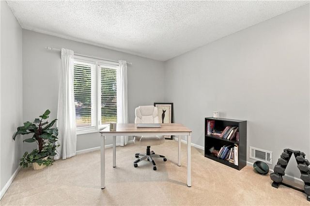 900 SW Murray Road, Lee's Summit, MO 64081