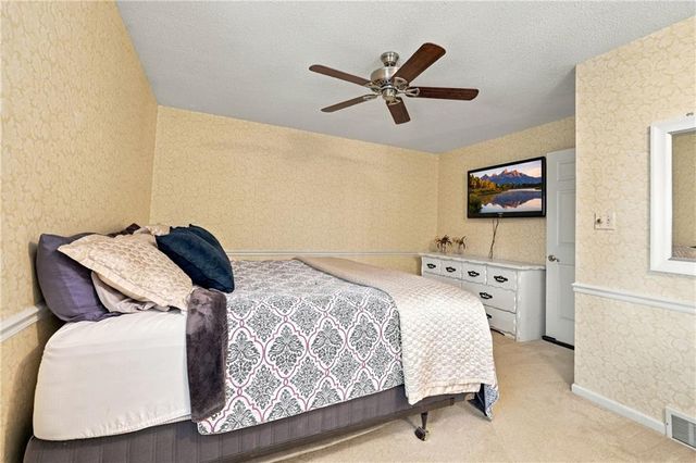 900 SW Murray Road, Lee's Summit, MO 64081