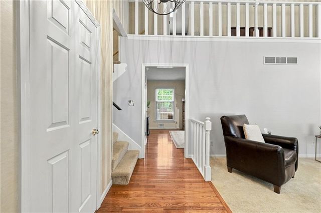 900 SW Murray Road, Lee's Summit, MO 64081