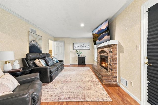900 SW Murray Road, Lee's Summit, MO 64081