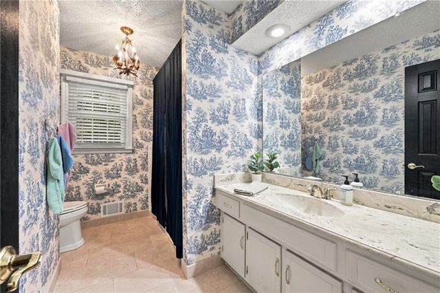 900 SW Murray Road, Lee's Summit, MO 64081