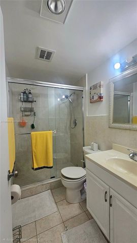 180 NE 12th Ave 10E, Hallandale Beach, FL 33009