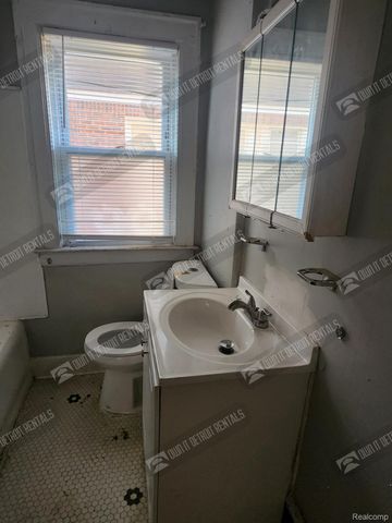 15429 Appoline Street, Detroit, MI 48227