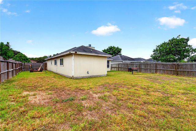 5742 Skylark Dr, Corpus Christi, TX 78408