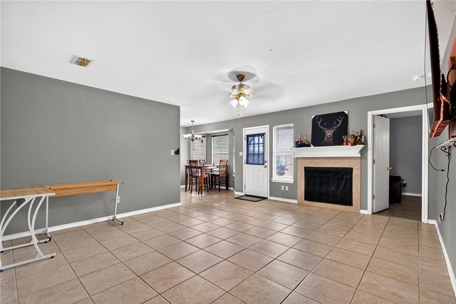 5742 Skylark Dr, Corpus Christi, TX 78408