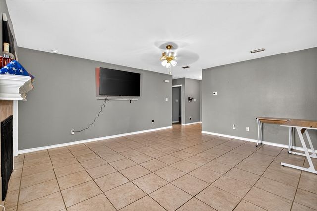 5742 Skylark Dr, Corpus Christi, TX 78408