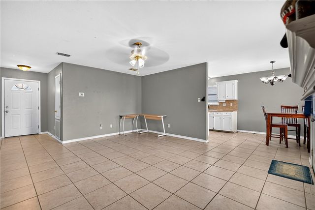 5742 Skylark Dr, Corpus Christi, TX 78408