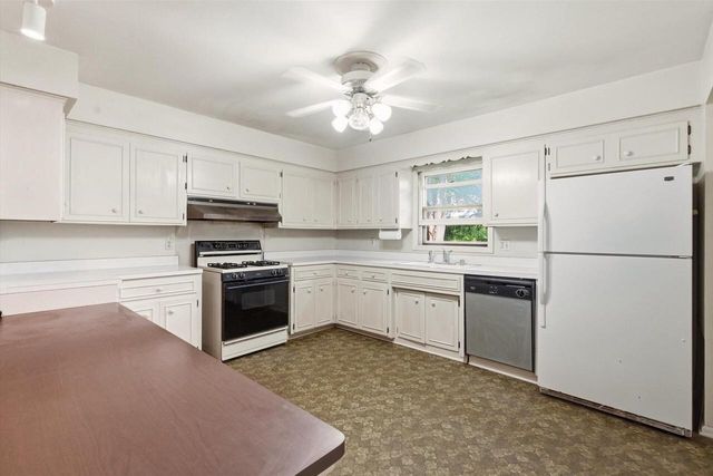 10042 W Tower AVENUE, Milwaukee, WI 53224