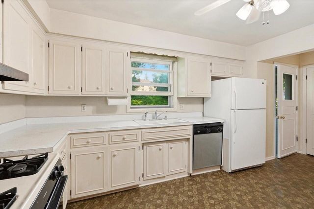 10042 W Tower AVENUE, Milwaukee, WI 53224