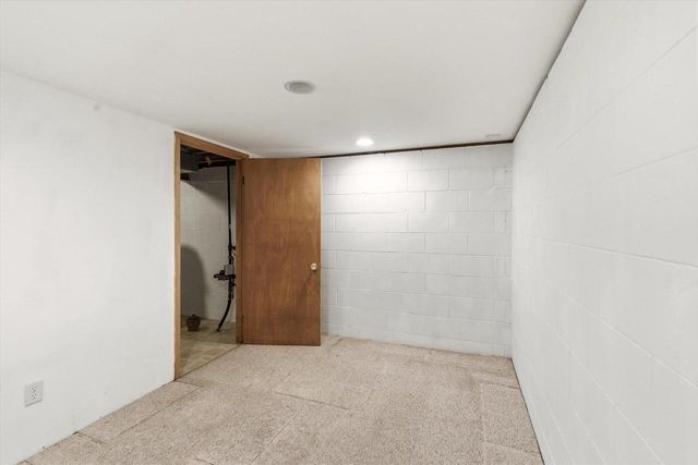 10042 W Tower AVENUE, Milwaukee, WI 53224