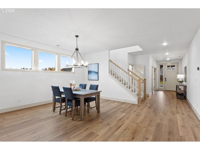 3317 Butte Dr, Forest Grove, OR 97116