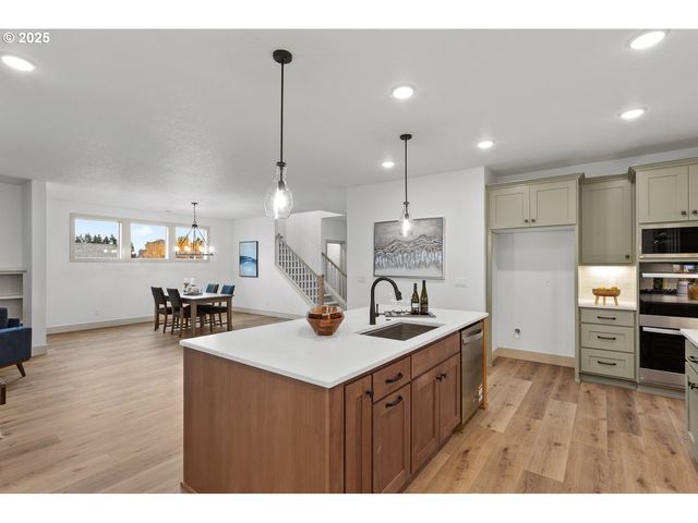 3317 Butte Dr, Forest Grove, OR 97116