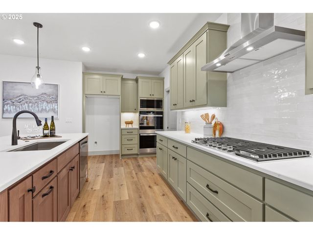 3317 Butte Dr, Forest Grove, OR 97116