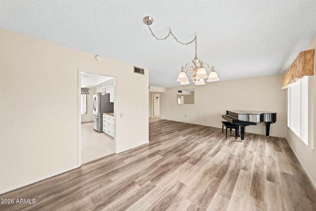 15410 N RIDGEVIEW Road, Sun City, AZ 85351